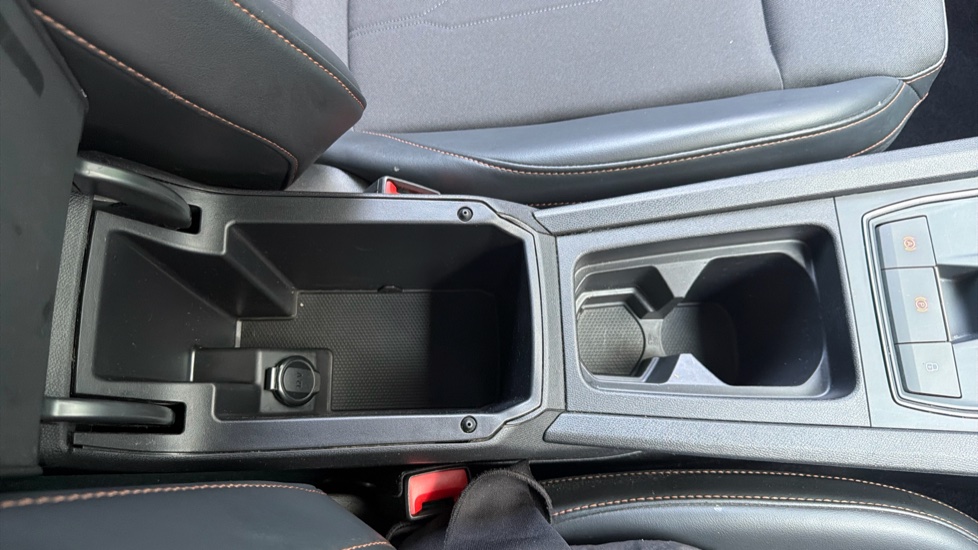 CUPRA Formentor 1.4 eHybrid 204 V1 5dr DSG Estate - Image 26