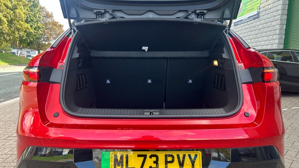 Renault Megane E-Tech EV60 160kW Techno 60kWh Optimum Charge 5dr Auto Electric Hatchback - Image 4