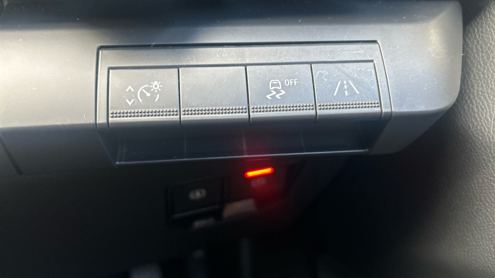 Renault Megane E-Tech EV60 160kW Techno 60kWh Optimum Charge 5dr Auto Electric Hatchback - Image 26