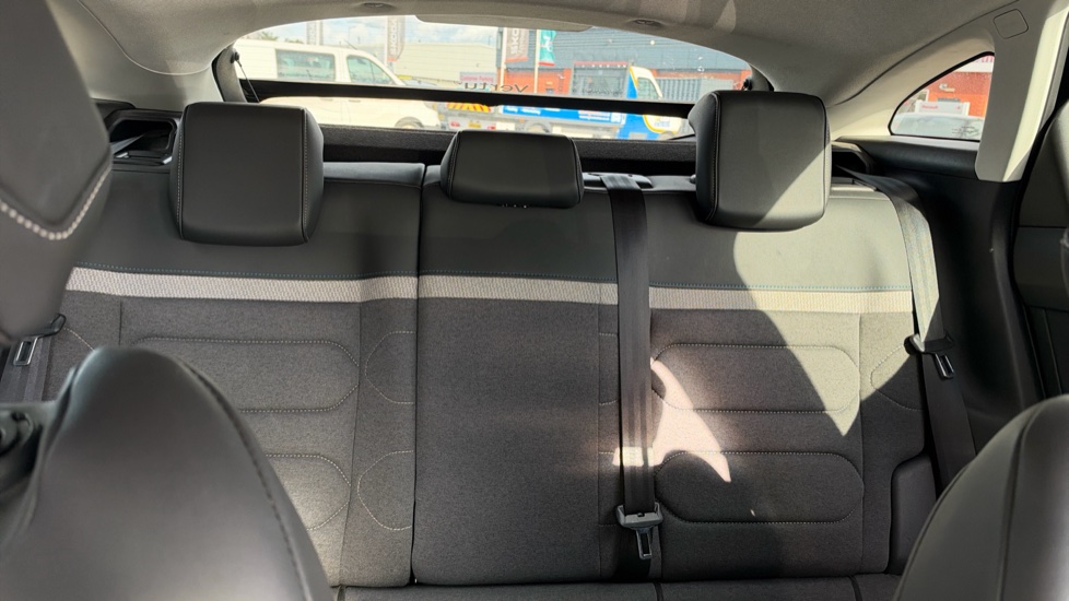 Citroen C4 1.2 PureTech [130] Shine 5dr Petrol Hatchback - Image 15