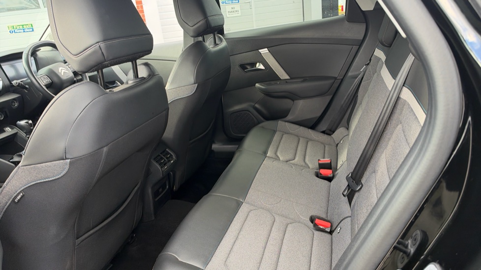 Citroen C4 1.2 PureTech [130] Shine 5dr Petrol Hatchback - Image 16