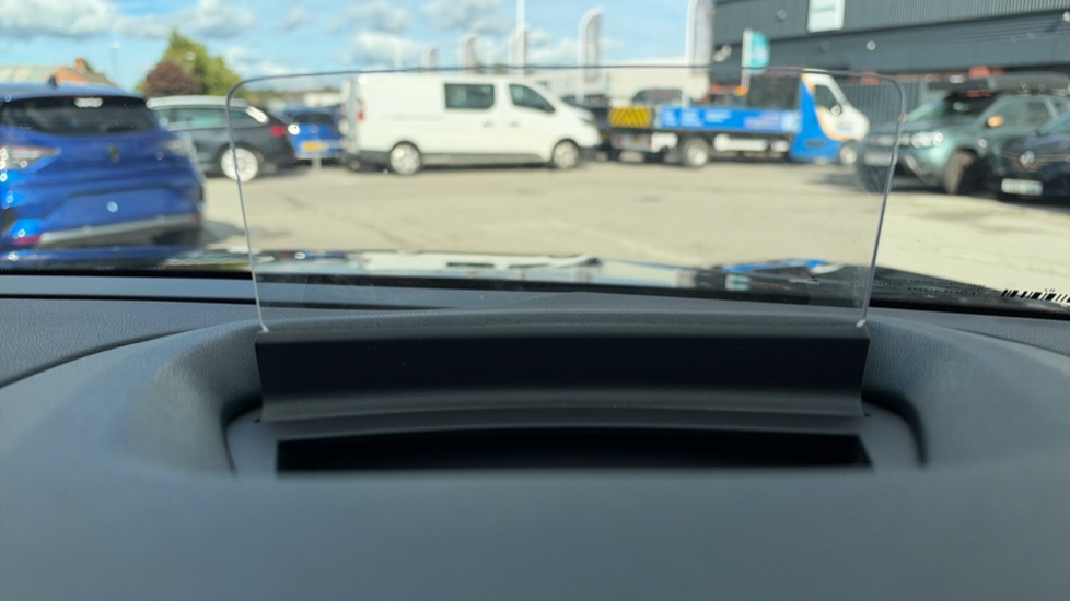 Citroen C4 1.2 PureTech [130] Shine 5dr Petrol Hatchback - Image 29