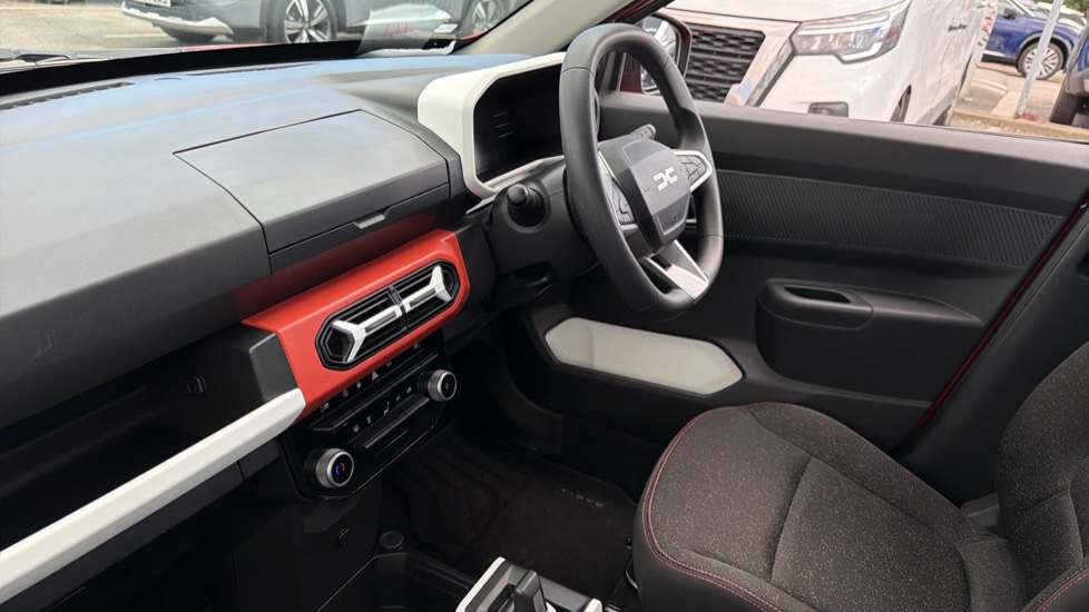 Dacia Spring 27kWh Expression 65 48kW 5dr Auto Electric Hatchback - Image 9