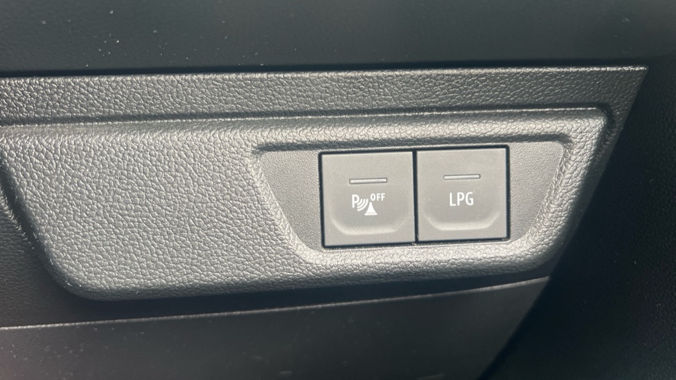 Dacia Sandero 1.0 Tce Expression 5dr Bi Fuel Hatchback - Image 33