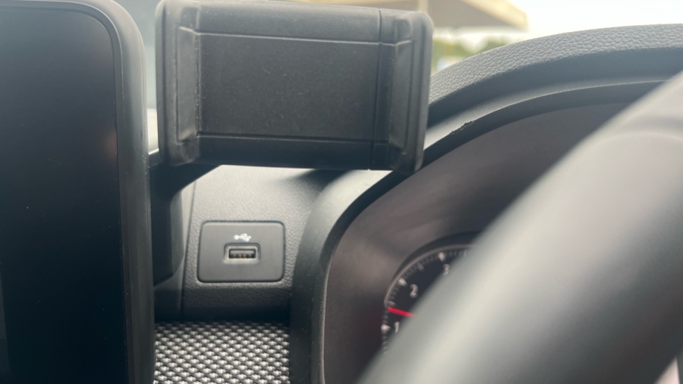 Dacia Sandero 1.0 Tce Expression 5dr Bi Fuel Hatchback - Image 37