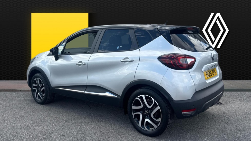 Renault Captur 0.9 TCE 90 Iconic 5dr Petrol Hatchback - Image 2