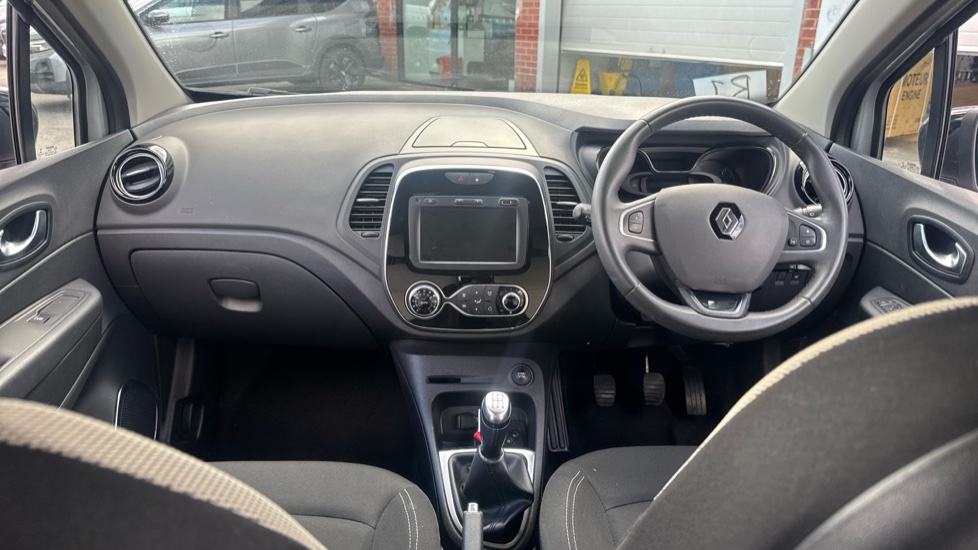 Renault Captur 0.9 TCE 90 Iconic 5dr Petrol Hatchback - Image 10