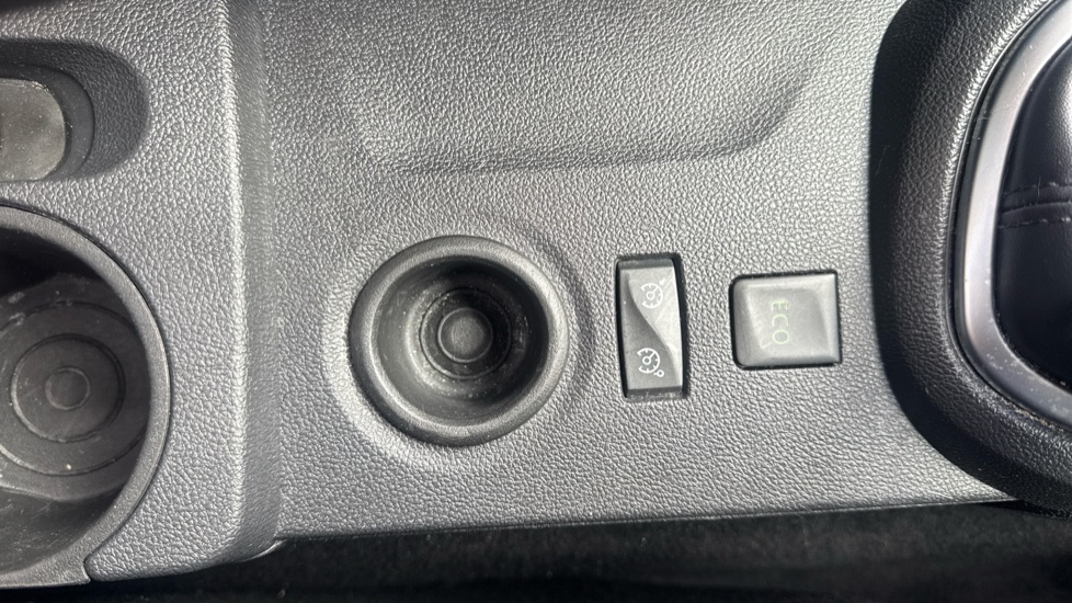 Renault Captur 0.9 TCE 90 Iconic 5dr Petrol Hatchback - Image 38