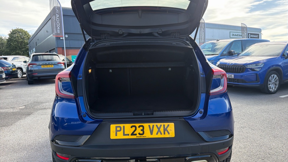 Renault Captur 1.6 E-Tech Plug-in hybrid 160 Engineered 5dr Auto Hatchback - Image 4