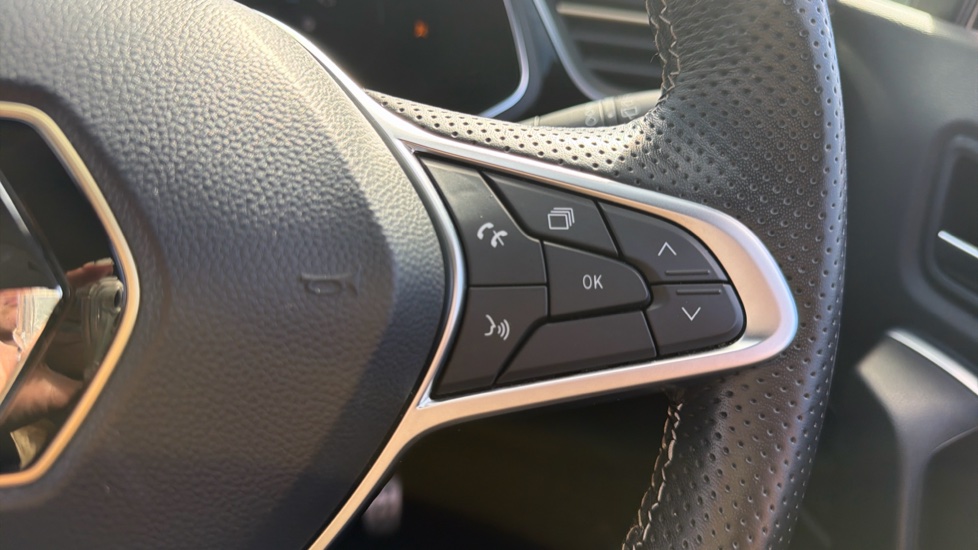 Renault Captur 1.6 E-Tech Plug-in hybrid 160 Engineered 5dr Auto Hatchback - Image 22