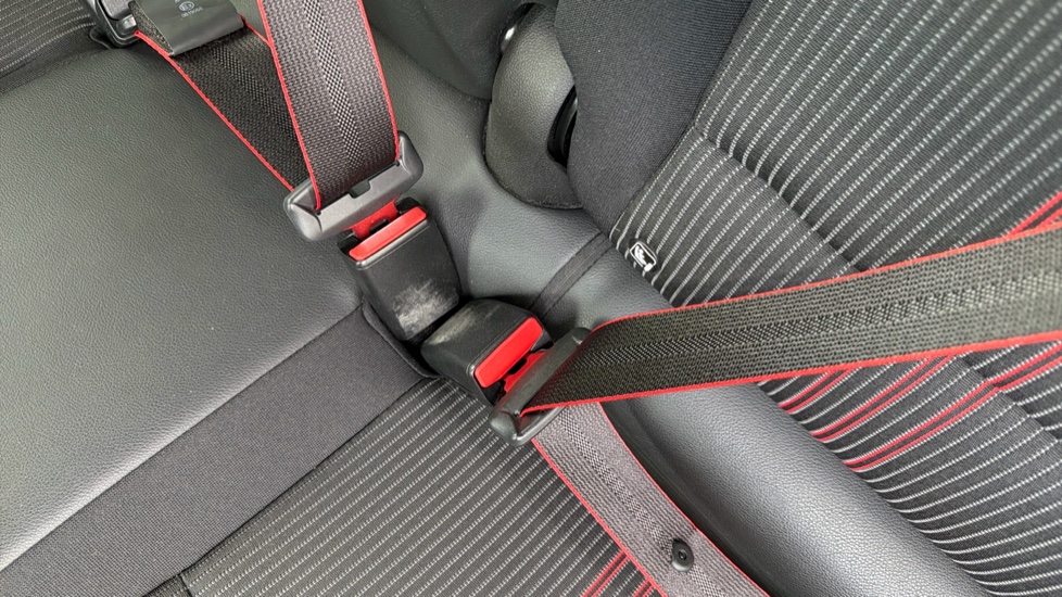 Renault Captur 1.6 E-TECH Hybrid 145 R.S. Line 5dr Auto Hybrid Hatchback - Image 17