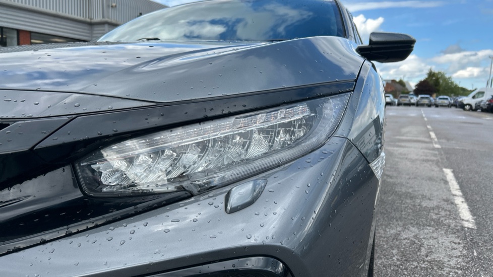 Honda Civic 1.5 VTEC Turbo Sport 5dr CVT Petrol Hatchback - Image 8