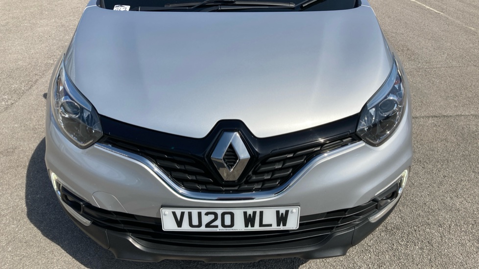 Renault Captur 1.3 TCE 130 Iconic 5dr Petrol Hatchback - Image 8