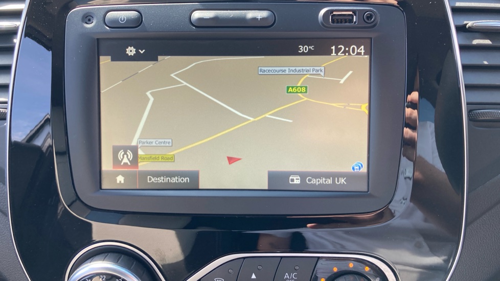 Renault Captur 1.3 TCE 130 Iconic 5dr Petrol Hatchback - Image 31