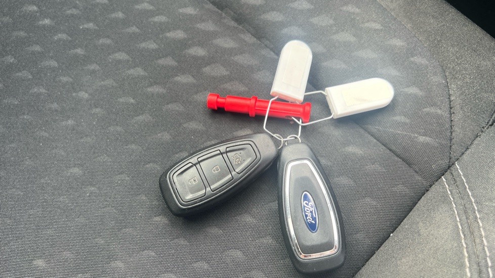 Ford Fiesta 1.0 EcoBoost Titanium 5dr Petrol Hatchback - Image 20