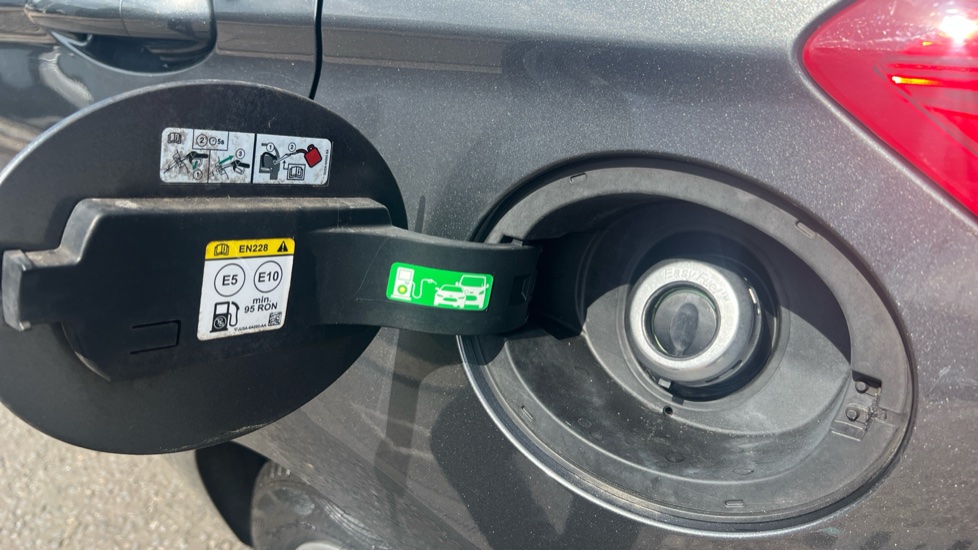 Ford Fiesta 1.0 EcoBoost Titanium 5dr Petrol Hatchback - Image 23