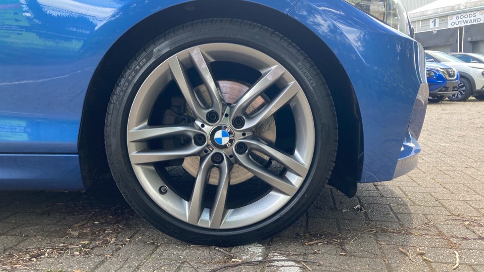BMW 2 Series 220d M Sport 2dr [Nav] Step Auto Diesel Coupe - Image 7