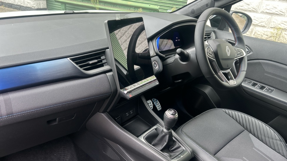 Renault Symbioz 1.3 TCe 140 Techno Esprit Alpine 5dr Petrol Estate - Image 9