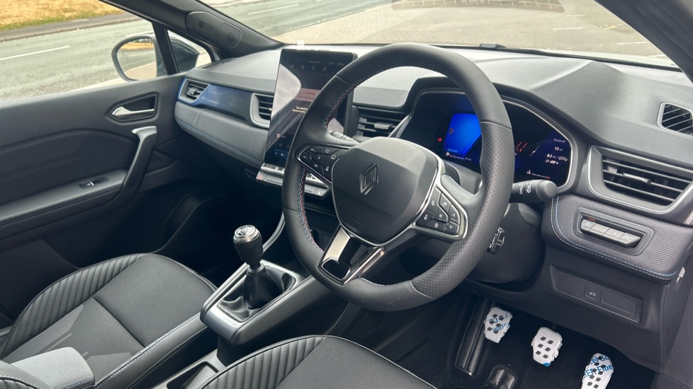 Renault Symbioz 1.3 TCe 140 Techno Esprit Alpine 5dr Petrol Estate - Image 11