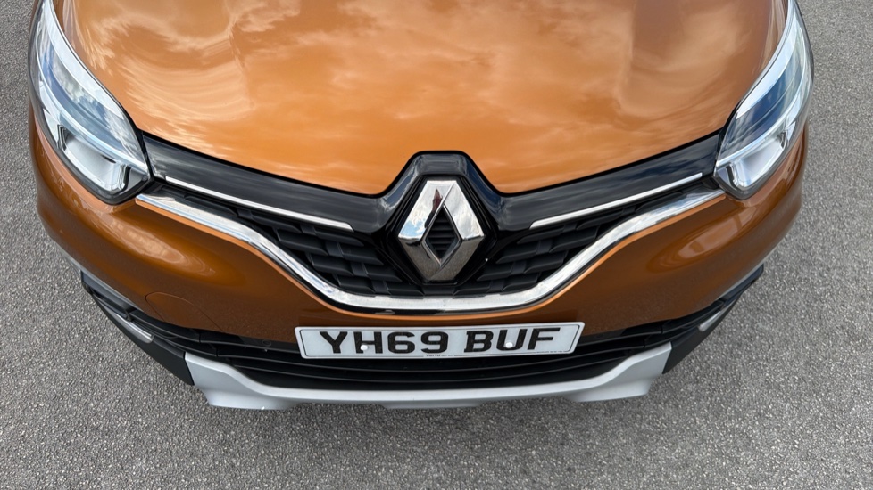 Renault Captur 1.3 TCE 130 GT Line 5dr Petrol Hatchback - Image 8