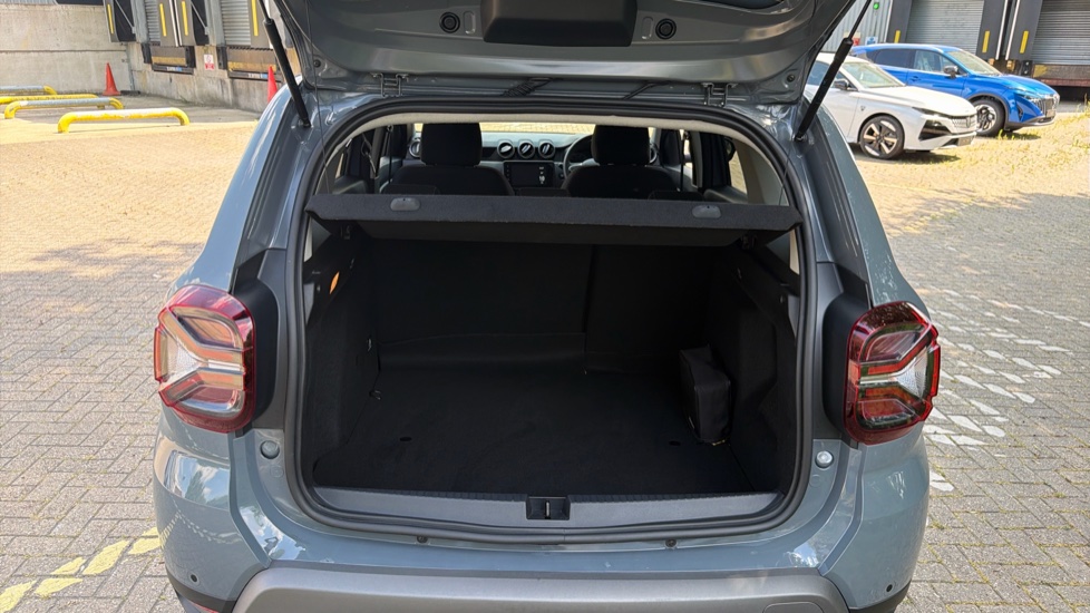 Dacia Duster 1.3 TCe 130 Journey 5dr Petrol Estate - Image 4