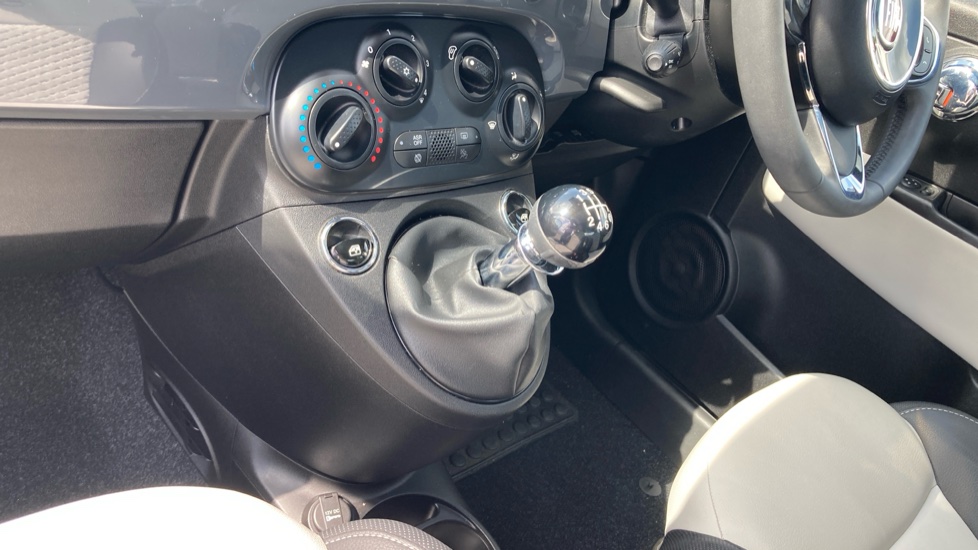 Fiat 500 1.0 Mild Hybrid Dolcevita [Part Leather] 3dr Petrol Hatchback - Image 13