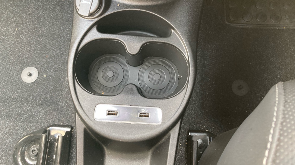 Fiat 500 1.0 Mild Hybrid Dolcevita [Part Leather] 3dr Petrol Hatchback - Image 26