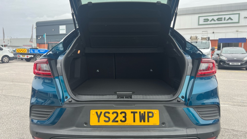 Renault Arkana 1.6 E-Tech hybrid 145 Engineered Bose Ed 5dr Auto Hybrid Estate - Image 4