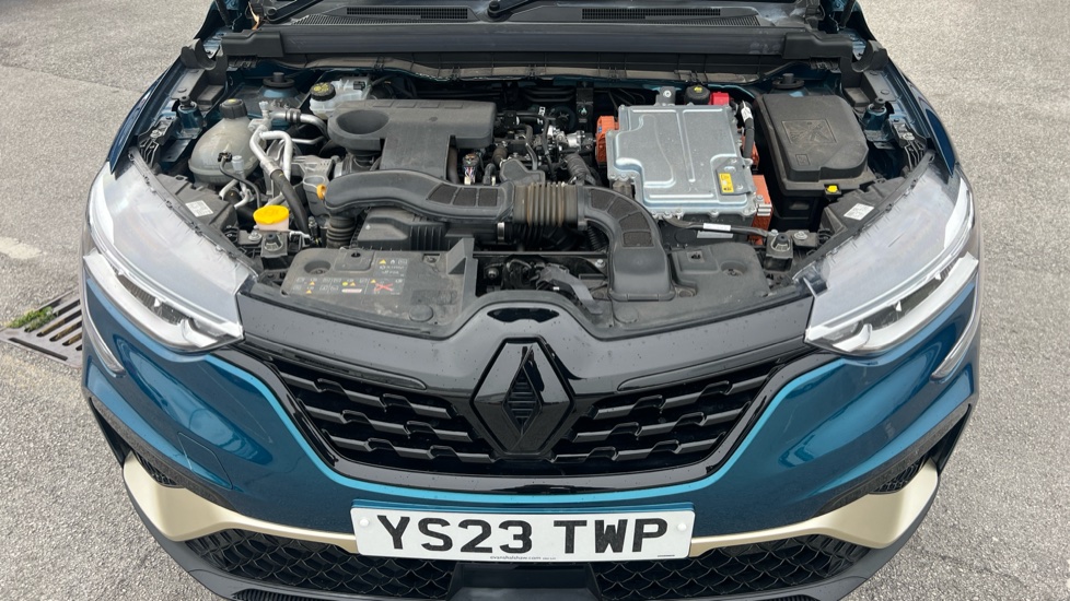 Renault Arkana 1.6 E-Tech hybrid 145 Engineered Bose Ed 5dr Auto Hybrid Estate - Image 8