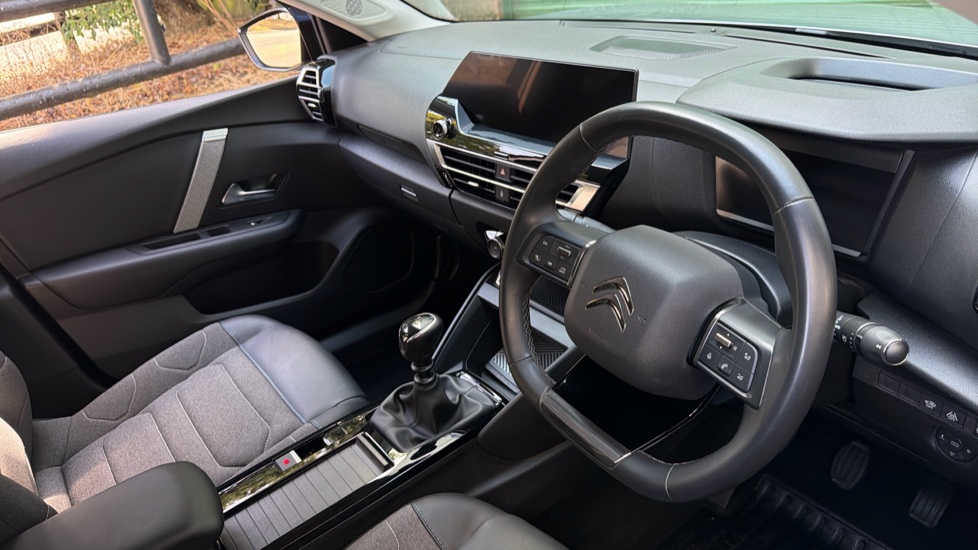 Citroen C4 1.2 PureTech [130] Shine 5dr Petrol Hatchback - Image 11