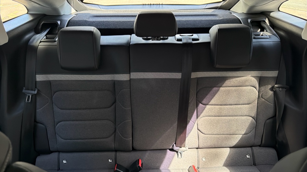 Citroen C4 1.2 PureTech [130] Shine 5dr Petrol Hatchback - Image 15