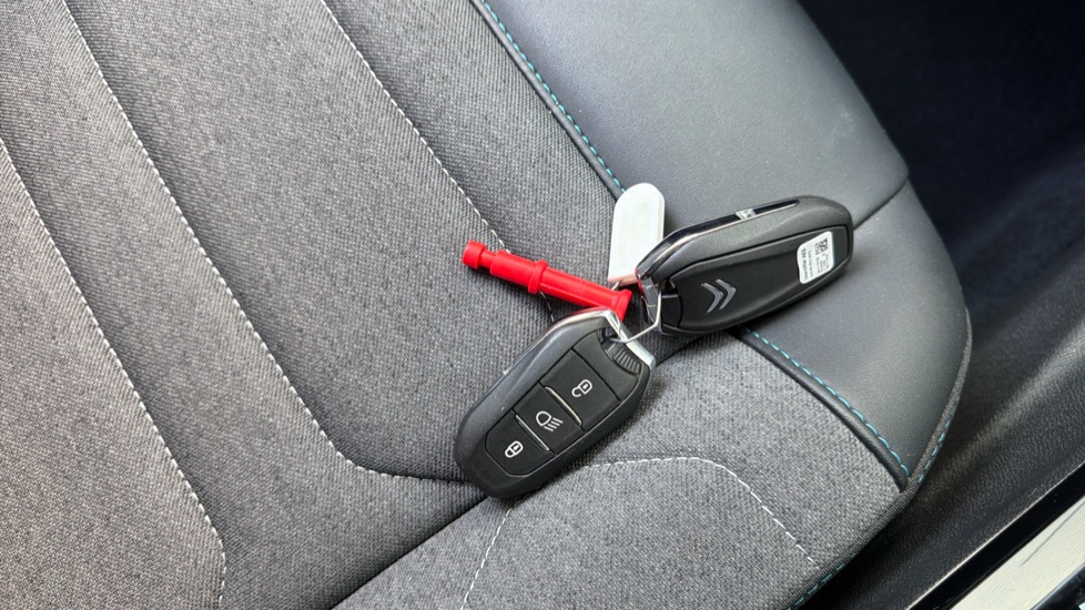 Citroen C4 1.2 PureTech [130] Shine 5dr Petrol Hatchback - Image 20