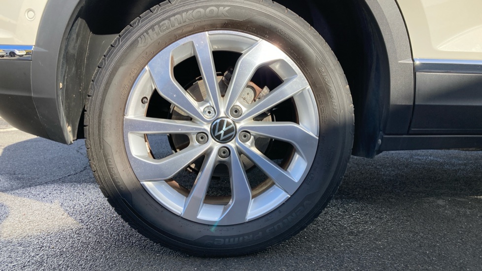 Volkswagen T-Roc 1.5 TSI Style 5dr DSG Petrol Hatchback - Image 7