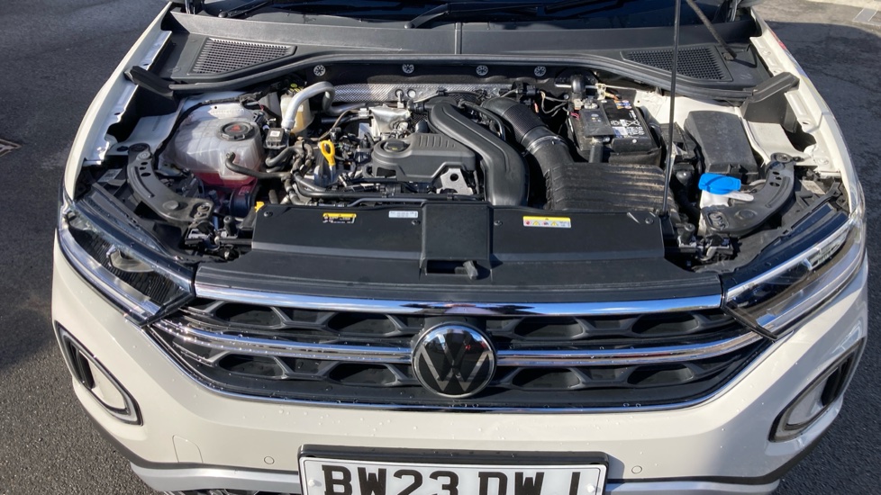 Volkswagen T-Roc 1.5 TSI Style 5dr DSG Petrol Hatchback - Image 8