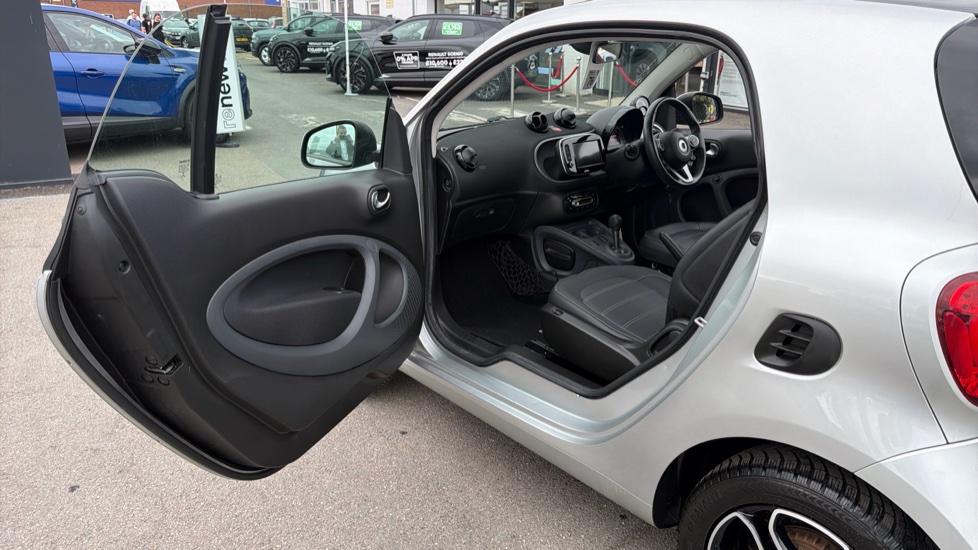 SMART FORTWO COUPE 1.0 PRIME PREMIUM 2DR AUTO PETROL COUPE VALUE CAR THIS ICON...