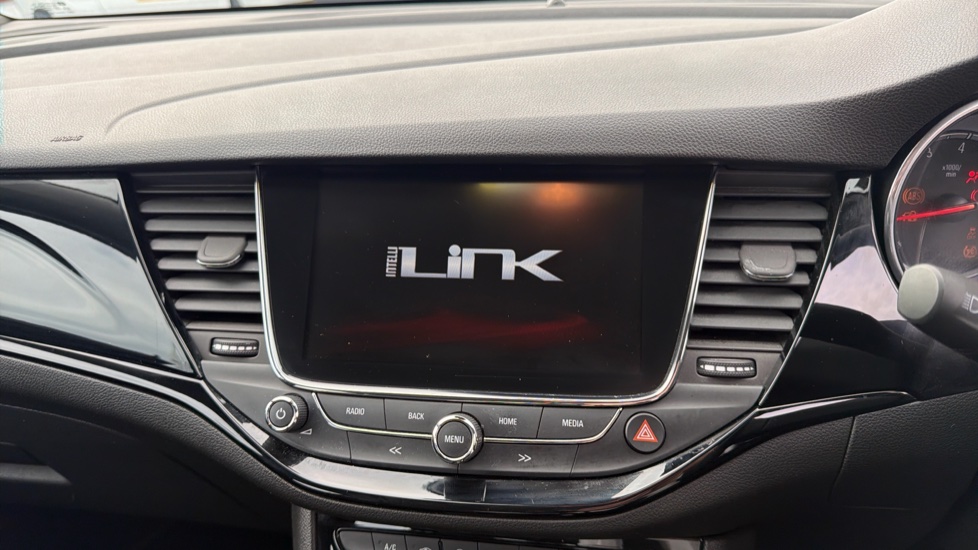 Vauxhall Astra 1.6T 16V 200 SRi Nav 5dr Petrol Hatchback - Image 12