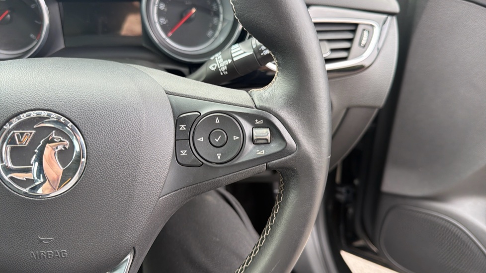 Vauxhall Astra 1.6T 16V 200 SRi Nav 5dr Petrol Hatchback - Image 22