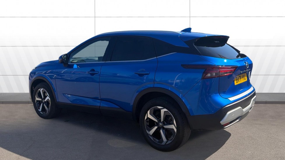Nissan Qashqai 1.3 DiG-T MH N-Connecta 5dr Petrol Hatchback - Image 2
