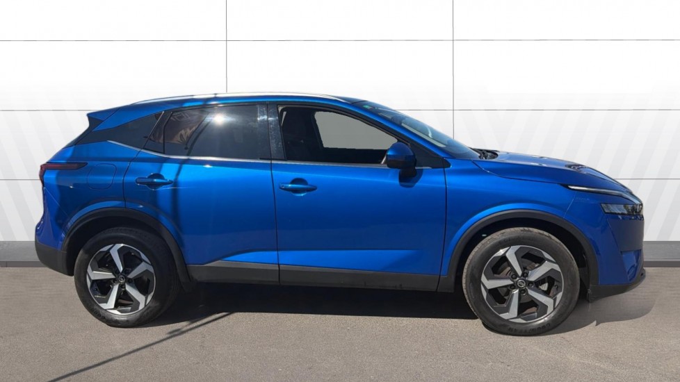 Nissan Qashqai 1.3 DiG-T MH N-Connecta 5dr Petrol Hatchback - Image 5