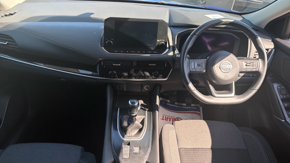 Nissan Qashqai 1.3 DiG-T MH N-Connecta 5dr Petrol Hatchback - Image 10