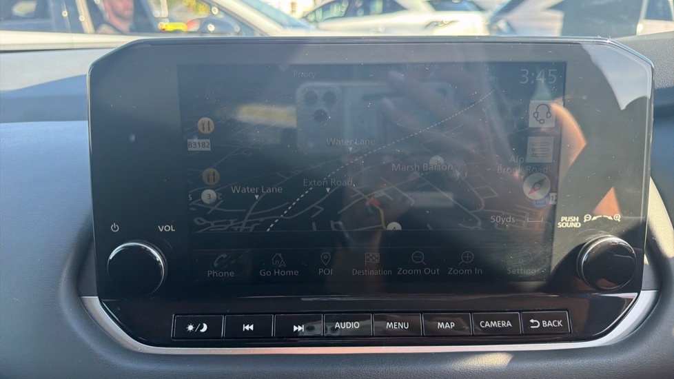 Nissan Qashqai 1.3 DiG-T MH N-Connecta 5dr Petrol Hatchback - Image 12