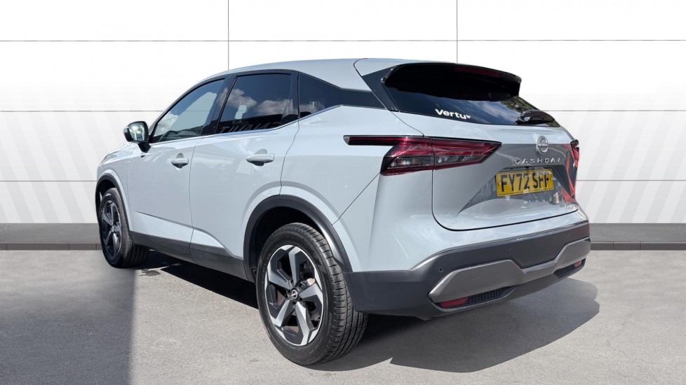 Nissan Qashqai 1.3 DiG-T MH 158 N-Connecta 5dr Xtronic Petrol Hatchback - Image 2
