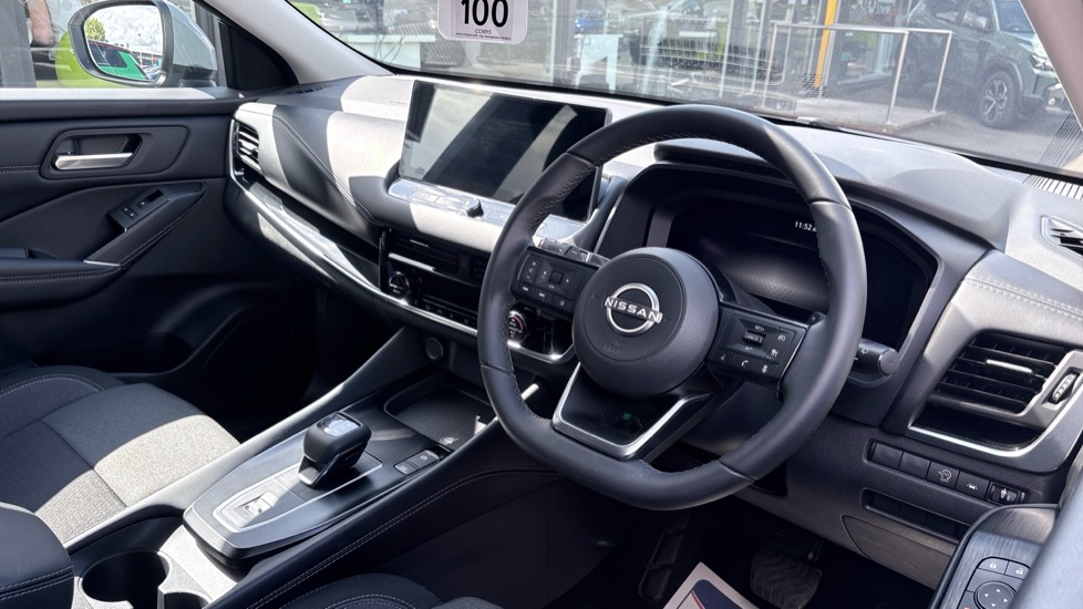 Nissan Qashqai 1.3 DiG-T MH 158 N-Connecta 5dr Xtronic Petrol Hatchback - Image 11