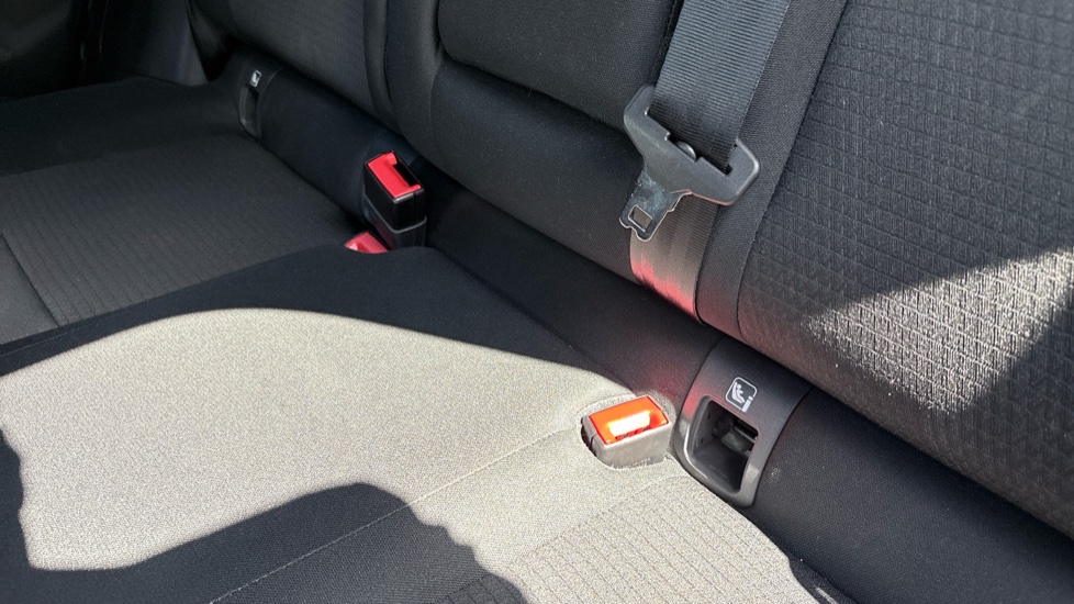 Nissan Qashqai 1.3 DiG-T MH 158 N-Connecta 5dr Xtronic Petrol Hatchback - Image 17