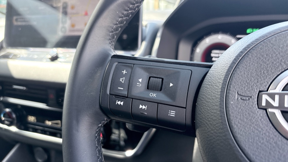 Nissan Qashqai 1.3 DiG-T MH 158 N-Connecta 5dr Xtronic Petrol Hatchback - Image 21