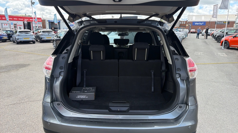 Nissan X-Trail 1.6 dCi N-Tec 5dr Xtronic [7 Seat] Diesel Station Wagon - Image 4