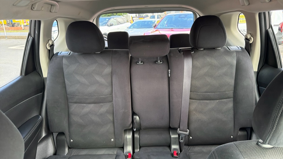 Nissan X-Trail 1.6 dCi N-Tec 5dr Xtronic [7 Seat] Diesel Station Wagon - Image 15
