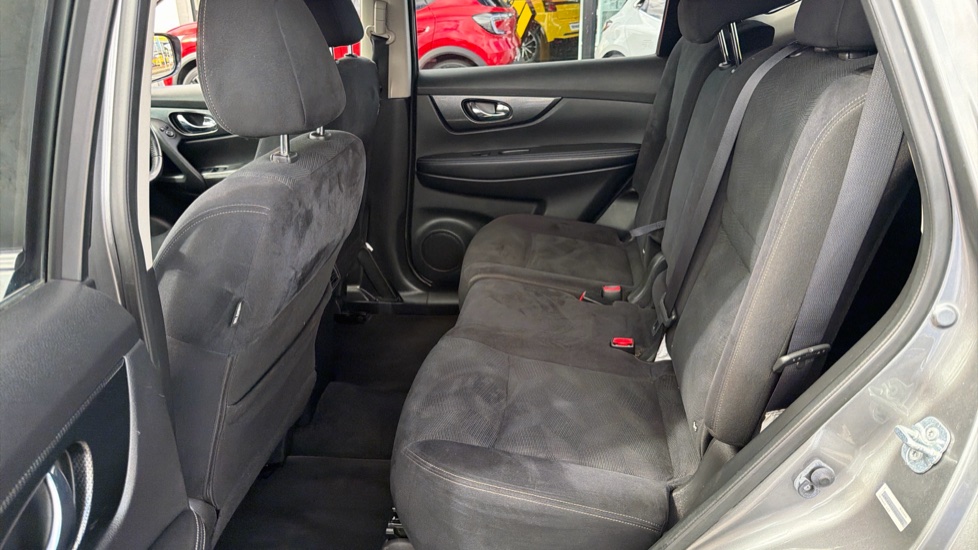 Nissan X-Trail 1.6 dCi N-Tec 5dr Xtronic [7 Seat] Diesel Station Wagon - Image 16