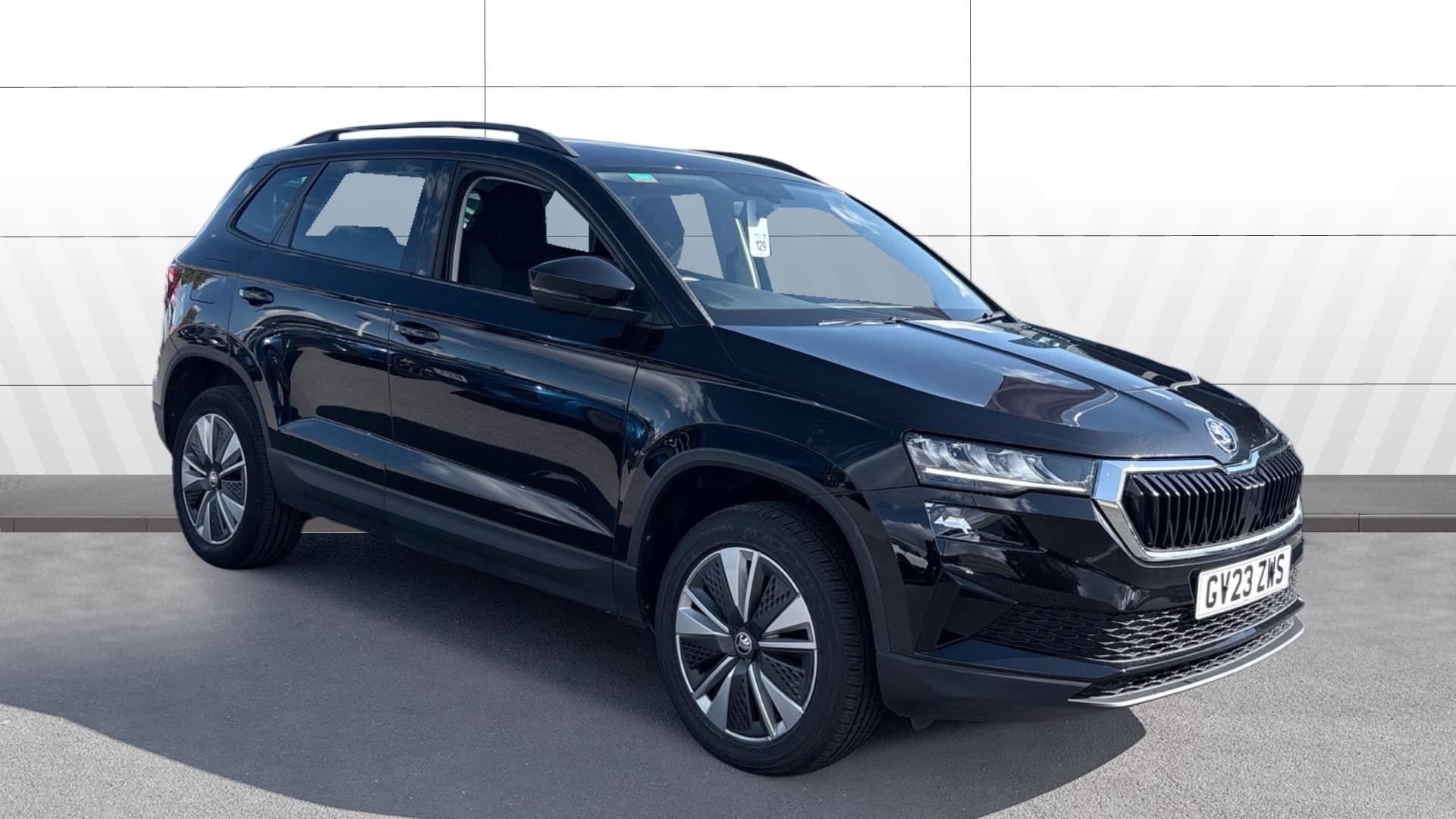 Skoda Karoq listing photo