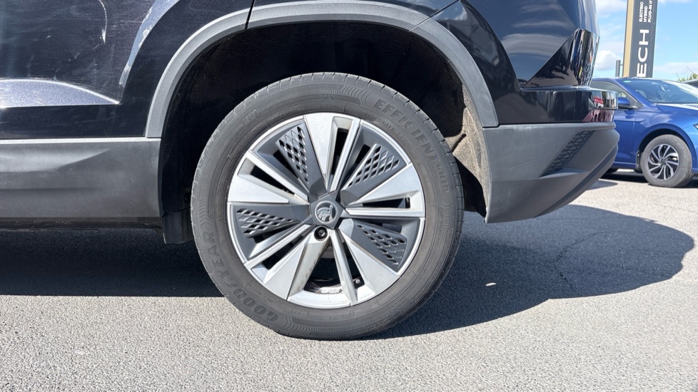 Skoda Karoq 1.5 TSI SE Drive 5dr Petrol Estate - Image 7